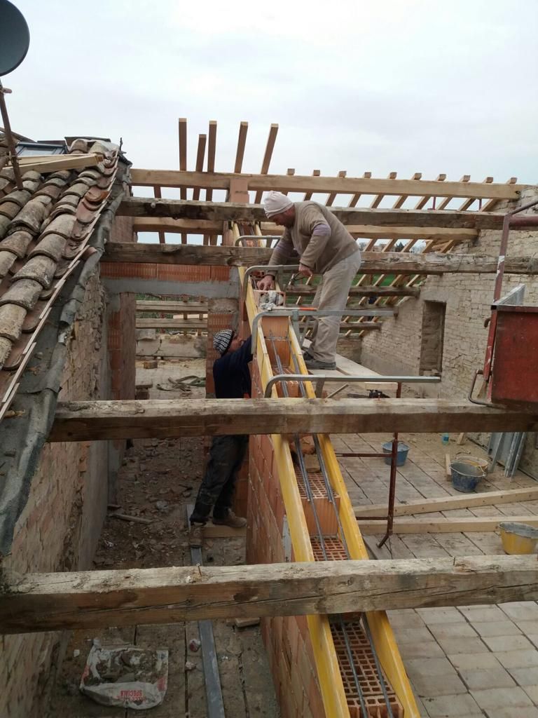 Voorbereidingen nieuwe dak Villa Fiore
